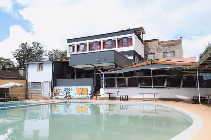 Oriental Palace swimming pool image