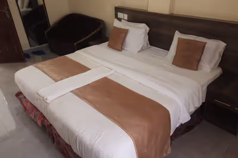 Oriental Palace lodges image
